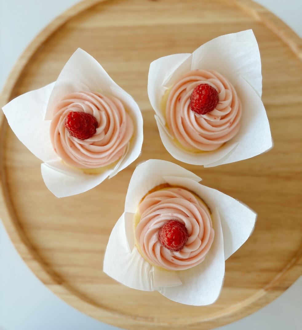 Raspberry cupcakes with pink frosting
